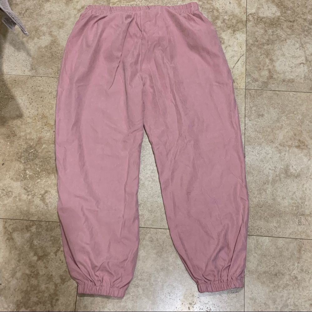 Shein Tee & Daisy Jogger Set • size XL - Picture 5 of 7